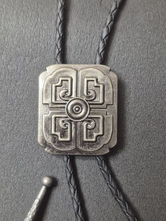 2) Bolo-Tie Westernkrawatte Tribal Antik-Silber Neu