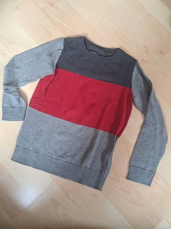Pullover & Sweatshirts: Pulli 122/128 – Gebraucht aus Winterthur von feehee 2