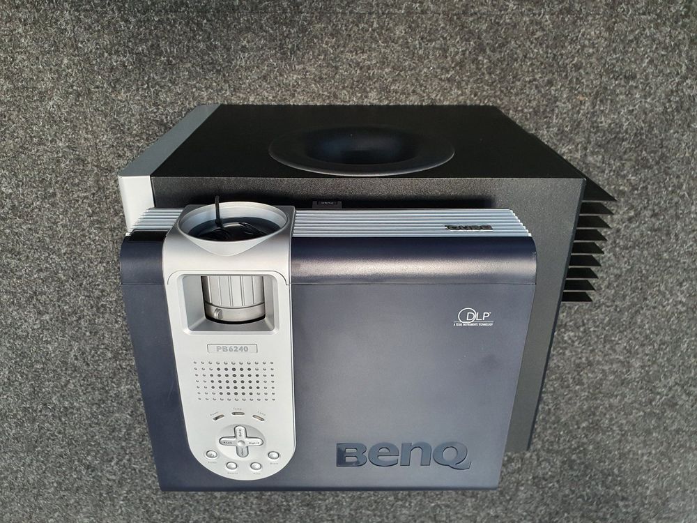 Beamer BenQ PB6240 mit Boxen Logitech Z-2300 und Zubehör | Kaufen auf ...