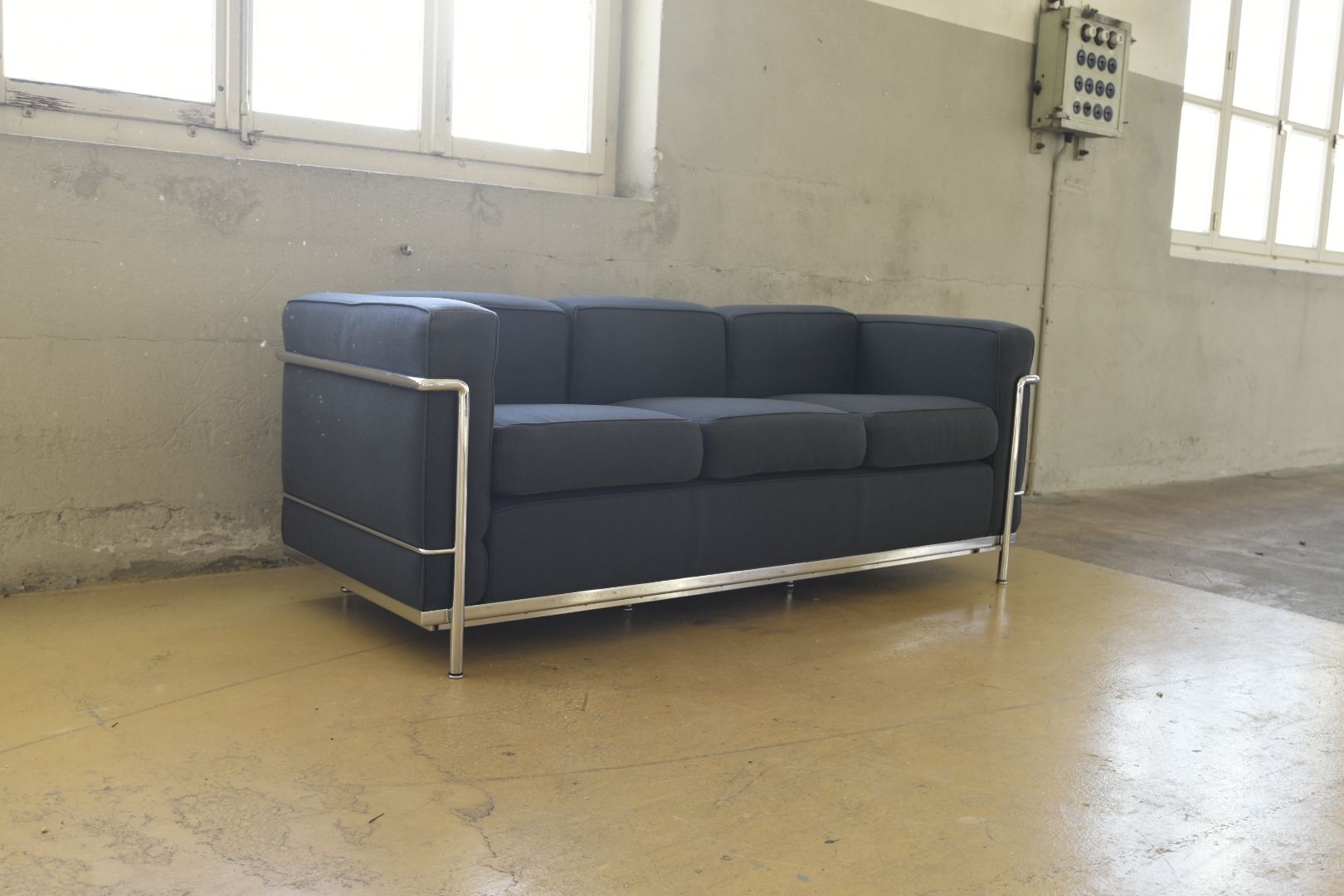 Cassina Sofas: Sofa Cassina LC2 le corbusier - original – Gebraucht aus Lichtensteig von UsedINStore 2