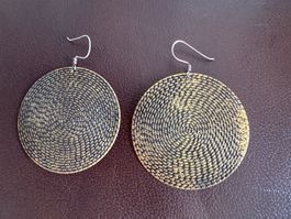 Modeschmuck (Hänckel für ins Ohr ist aus silber)