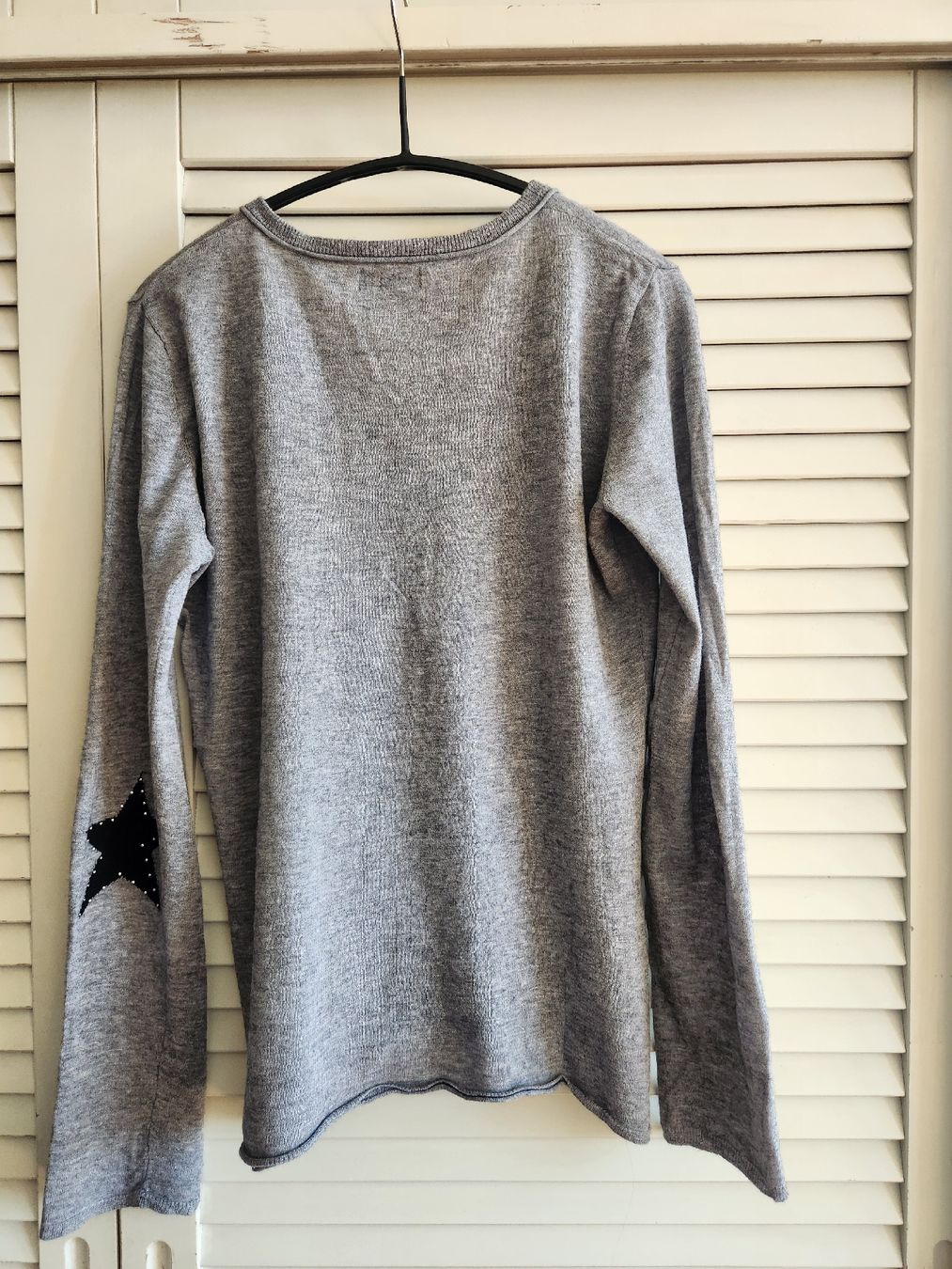 Des Petits Hauts Pullover & Sweatshirts: Des Petits Hauts cardigan gris  – Gebraucht aus Lausanne von man_rw9q 1