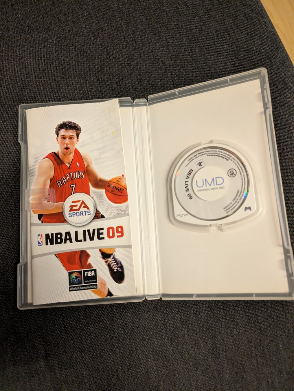 Jeux: NBA live 09 Sony psp – D'occasion à Giubiasco par Tici__nerd_Giubiasco 2