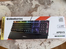 Steelseries Apex 5 hybrid mechanical gaming keyboard