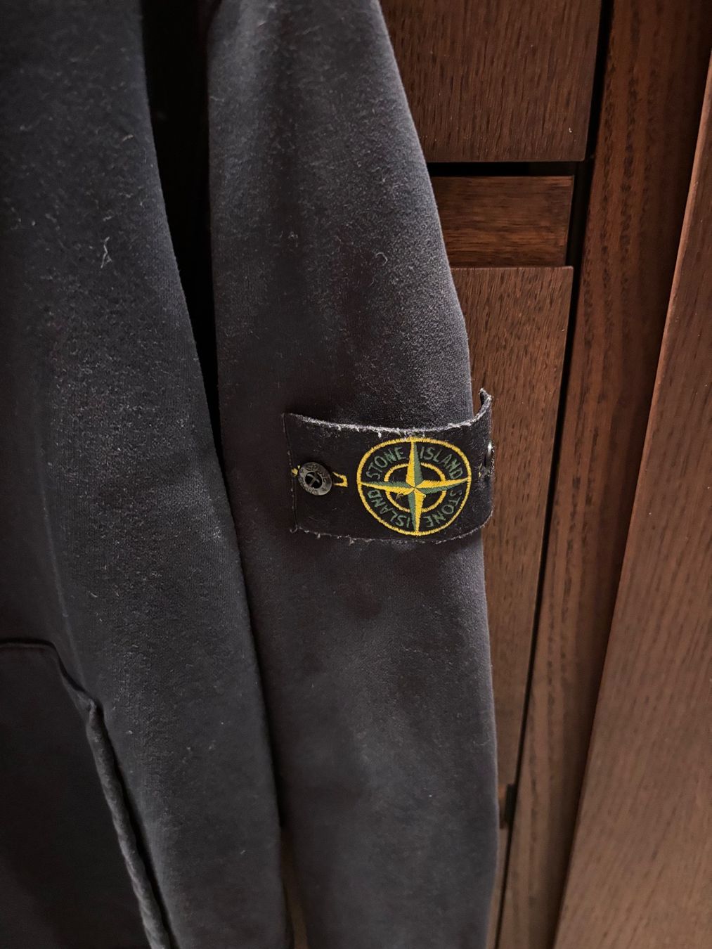 Stone Island Pullover & Sweatshirts: Sweat à capuche bleu Stone Island – Gebraucht aus MUTTENZ von TAWNY1RICARDO 2