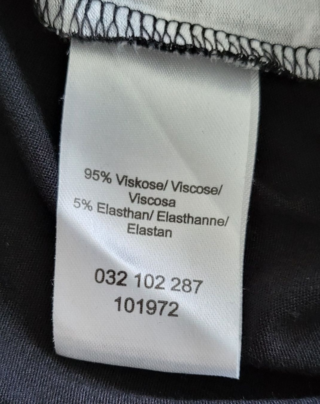 T-Shirts: Langarmshirt mit Muster, Gr. 38 – Gebraucht aus Adlikon b.Regensdf von YvZi 2