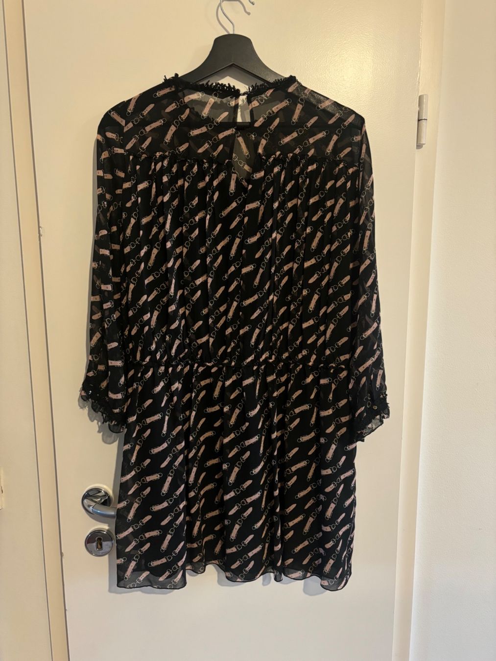 Zara Vestiti: Beautiful dress size 38 – Nuovo (secondo la descrizione) da Genève venduto da Bella_909 3