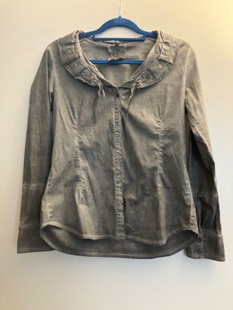 Hübsche NILE Damen Bluse grau Grösse M guter Zustand