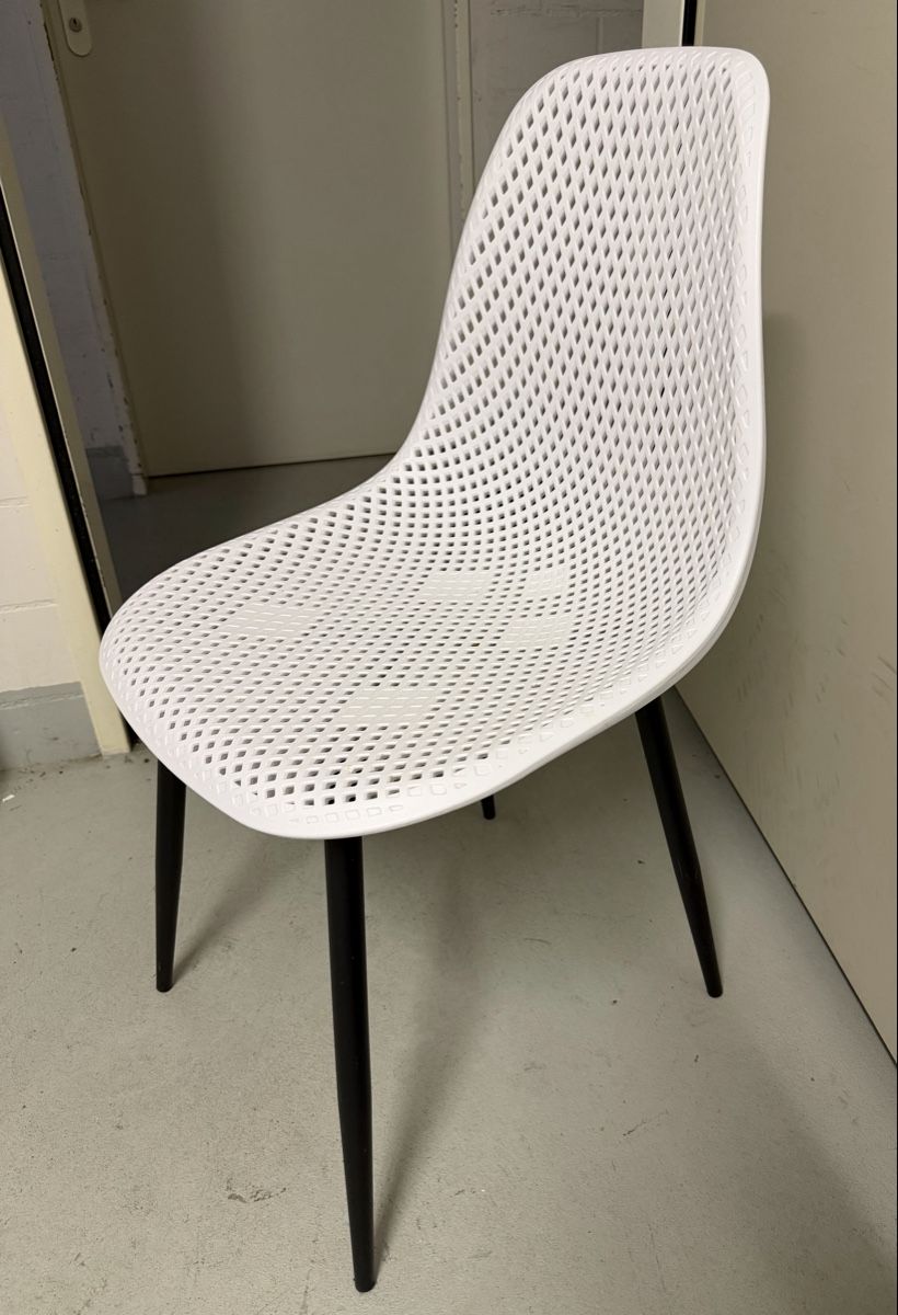 Tischset: Tisch + 4 Stühle – Gebraucht aus Niederwangen BE von KBL85 4