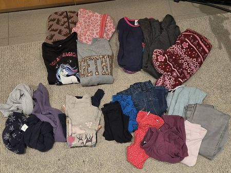 Kleiderpaket Grösse 122/128
