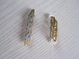 2 Metallabzeichen Korpskommandant