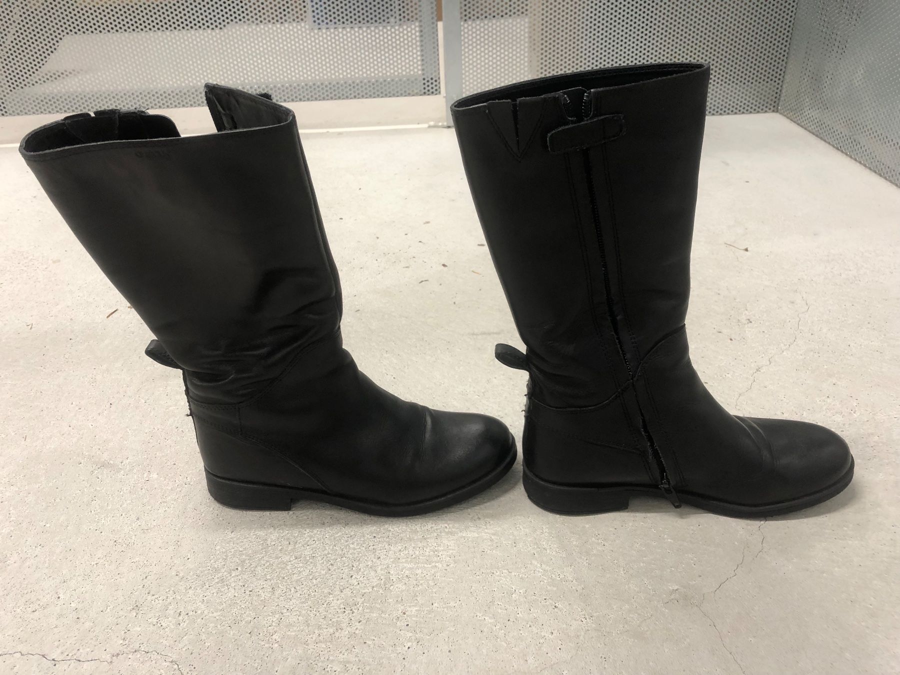 Scarpe da donna: Damen Klassische Stiefel – Usato da Zürich venduto da joa_xg9v 1