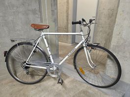 Vintage Stadtvelo revidiert und gereinigt. Marke Alegro