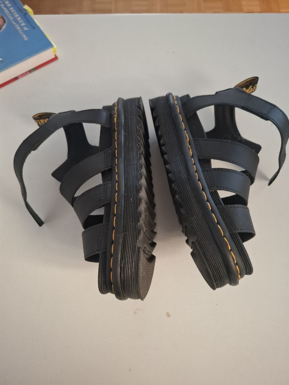 Dr. Martens Chaussures femmes: Dr. Martens Sandalen 36 – D'occasion à Neuenegg par daubelj 2