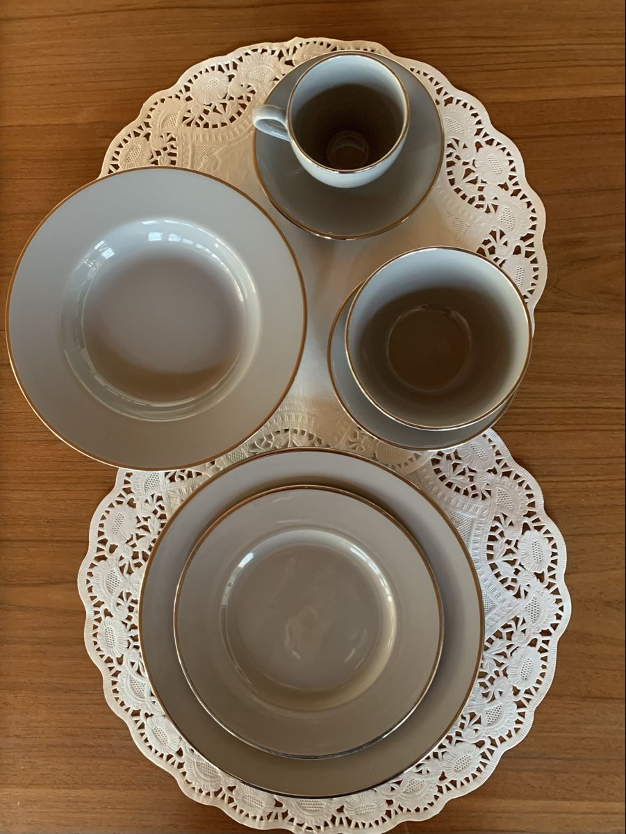 Set di piatti: Burlington Service England, 83 tlg. – Usato da Egg b. Zürich venduto da ohtannenbaum 4