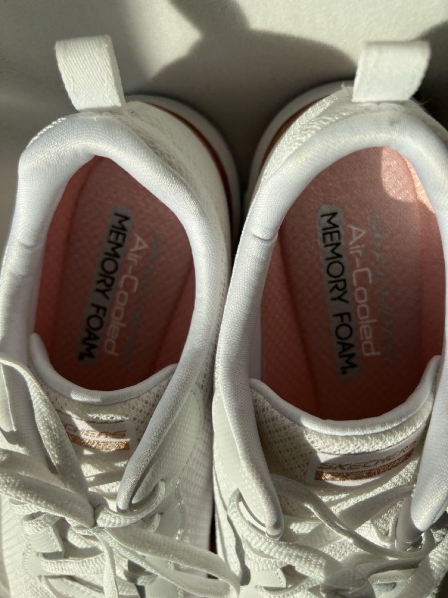Damenschuhe: Neue Skechers Flex Appeal  – Neu (gemäss Beschreibung) aus Mörel von Emozia 1
