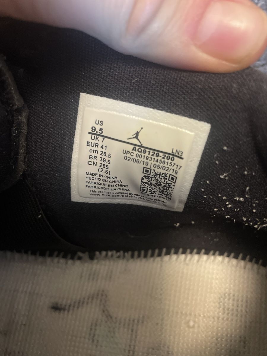 Scarpe da uomo: Nike Air Jordan 4 Retro Fossil – Nuovo (secondo la descrizione) da Adliswil venduto da mei_f5ps 3