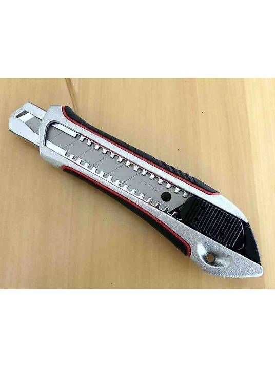 Tutti gli attrezzi: Cuttermesser + 10 Ersatzklingen – Usato da St. Margrethen SG venduto da Plotterfolien-Shop 1