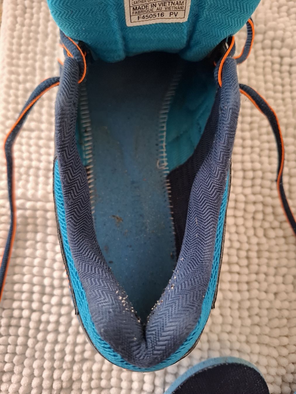 Asics Herrenschuhe: Asics Gel-Kayano baskets running bleu, taille 44.5 – Gebraucht aus Le Locle von sAm_2112 5