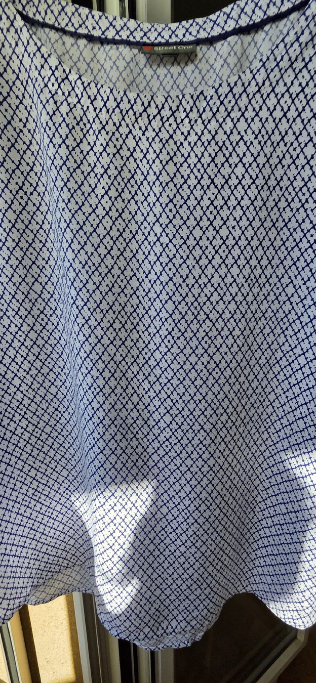 T-shirt: Chemise /Tshirt Blanc/bleu – Usato da Yverdon-les-Bains venduto da van_dq65 7