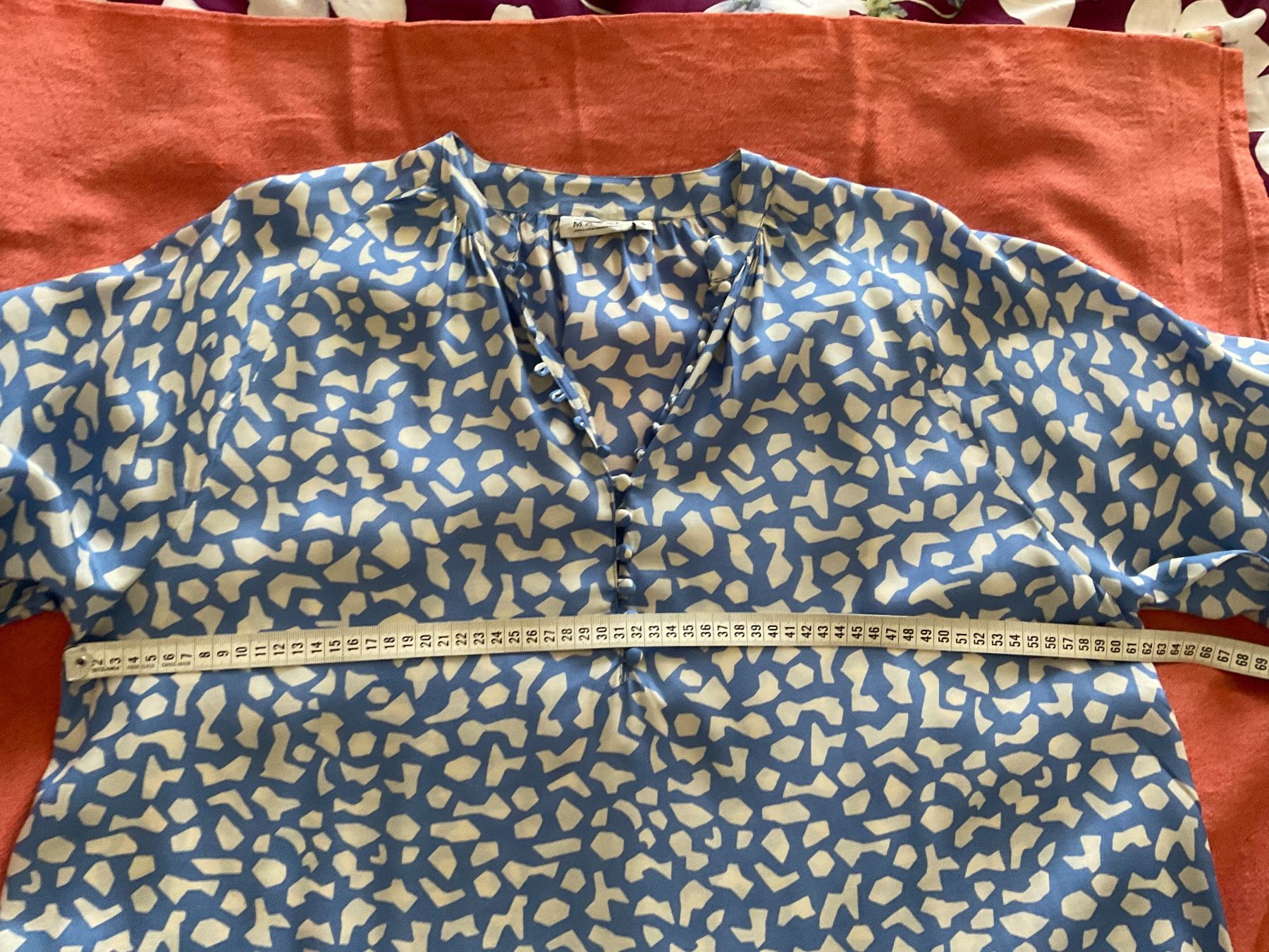 Chemisiers: MASAI oversize Bluse Gr L weiss/hellblau – D'occasion à Urdorf par alda02 4