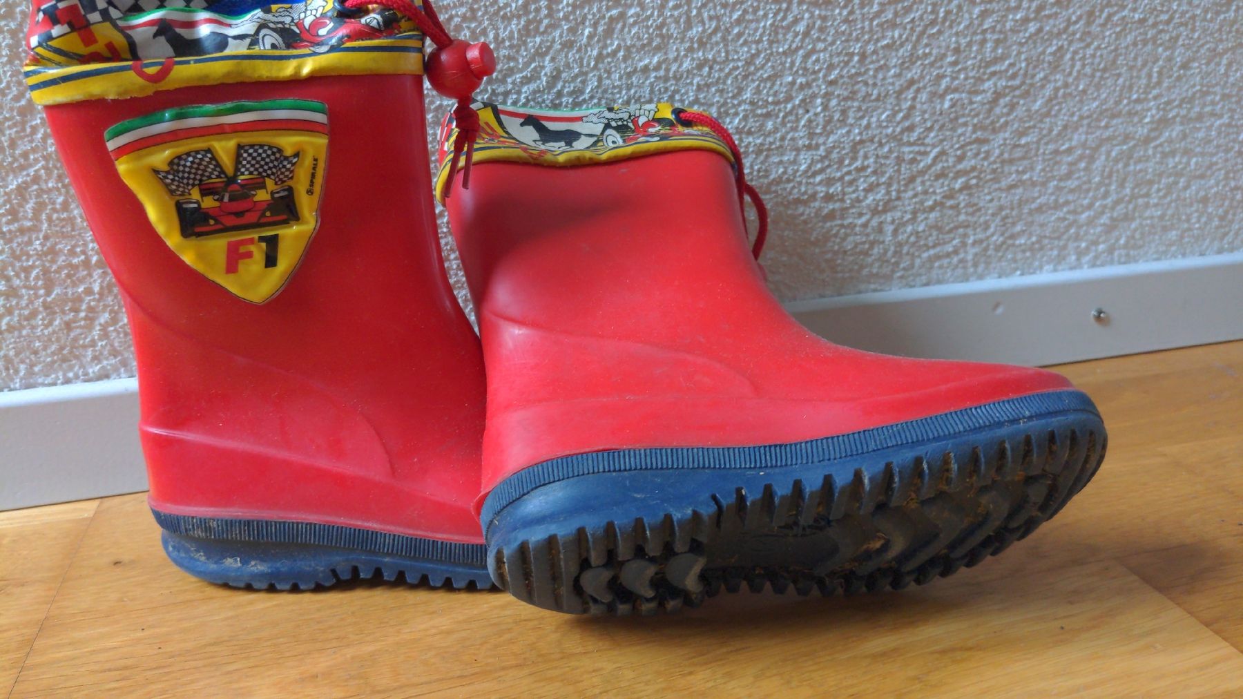 Scarpe per ragazzi: 4 Paar Schuhe Gr. 24 – Usato da Sutz venduto da Rawypp 4