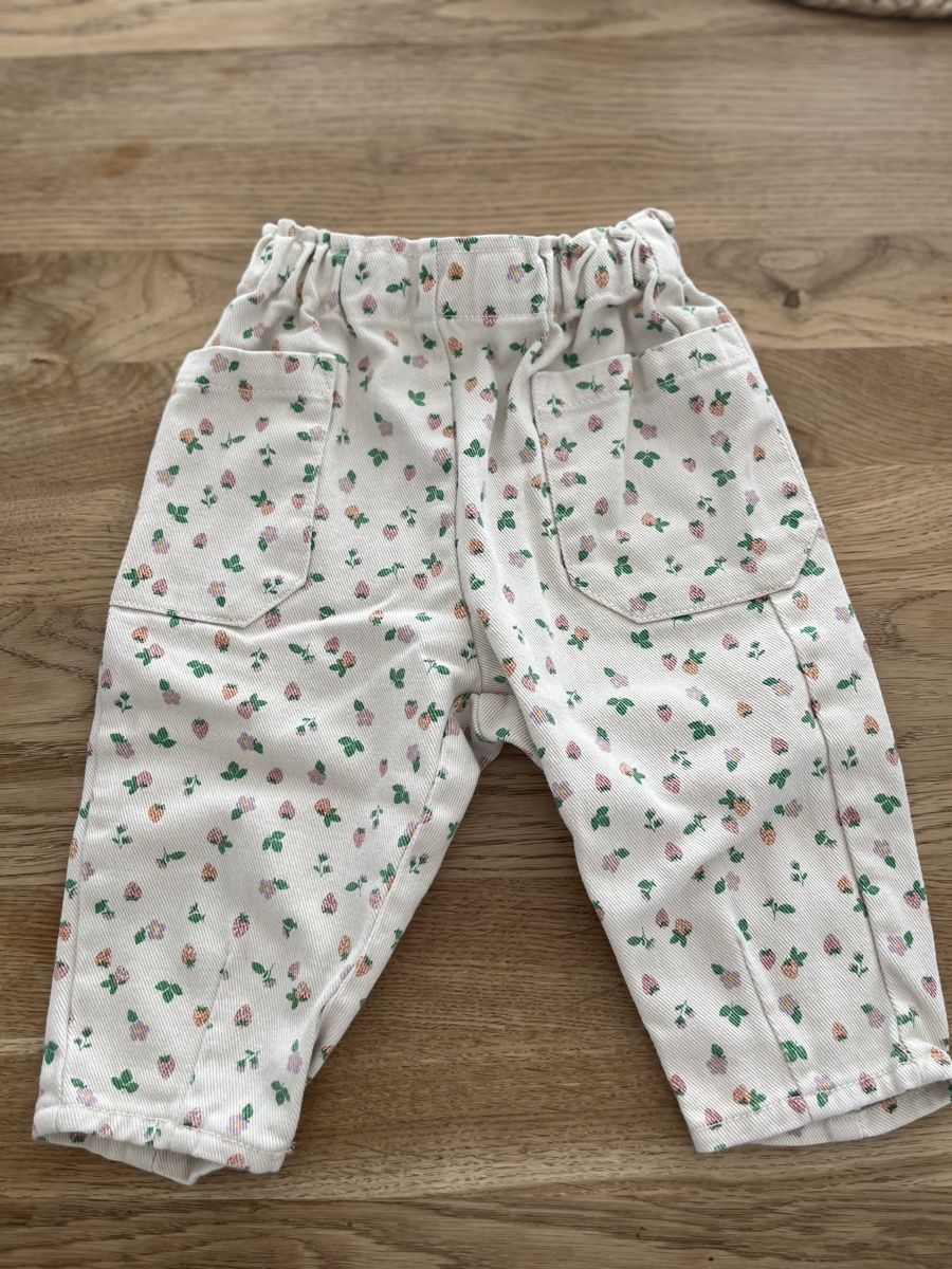 Pantaloni: Süsse Hose Gr.80 – Usato da Brislach venduto da Inna24