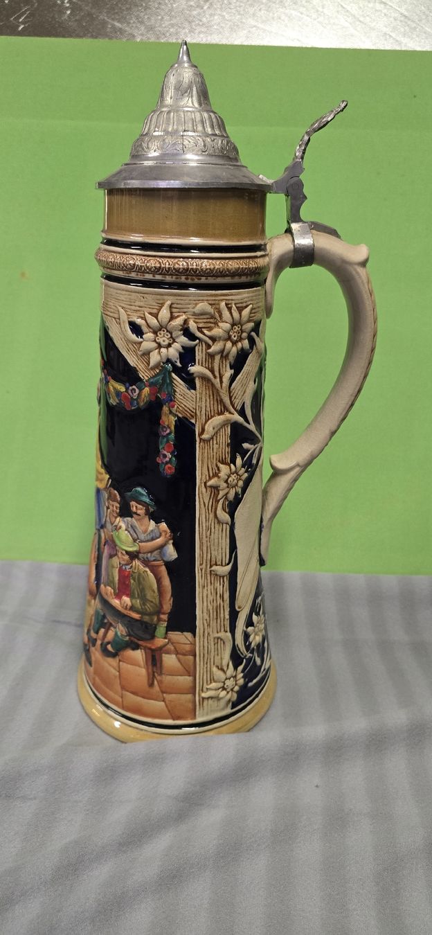 Bicchieri: Wunderschöner Bierkrug mit Zinndeckel, Handbemalt ca 30cm – Nuovo (secondo la descrizione) da Hochwald venduto da Sam_Burger 2