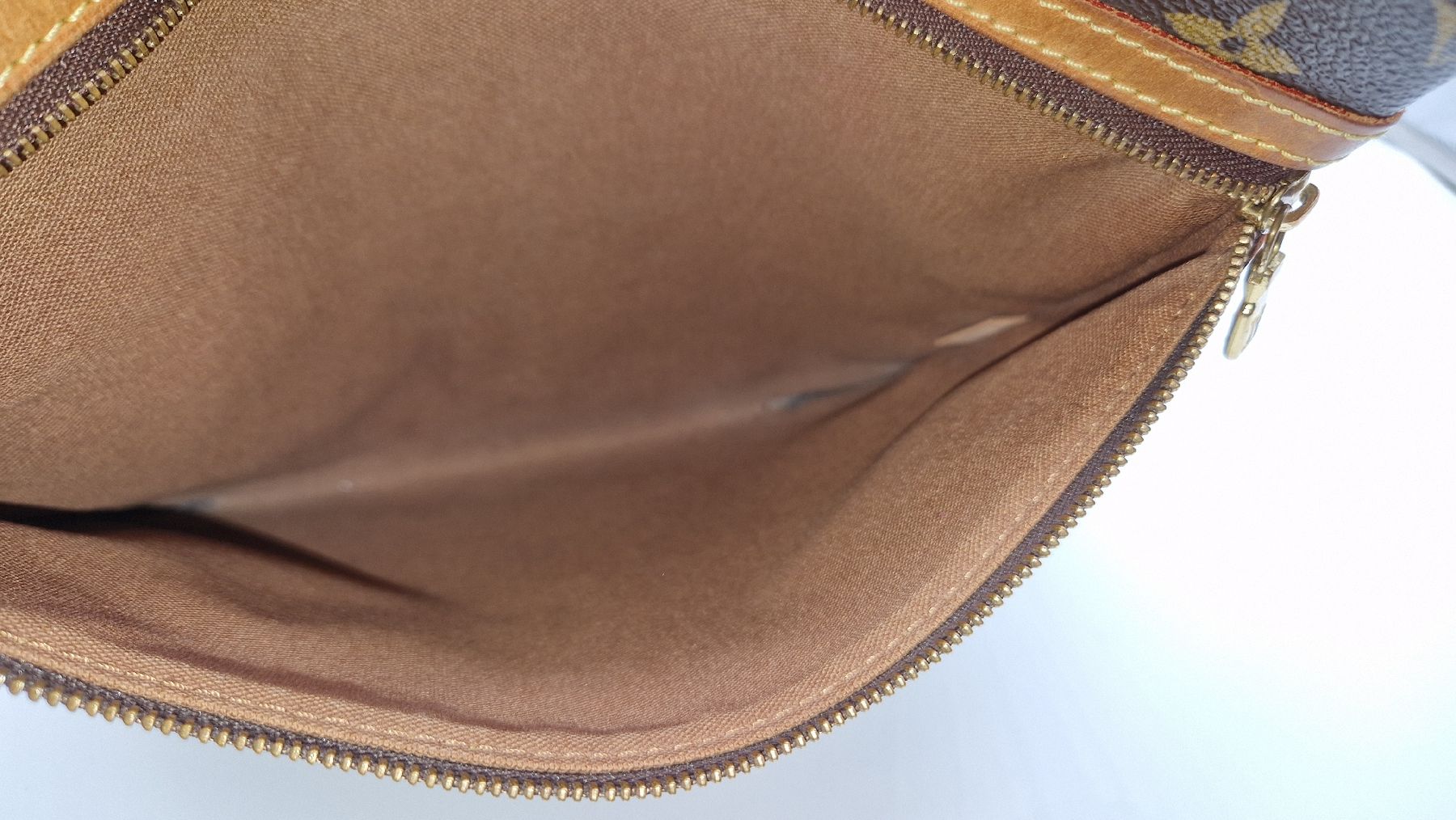 Louis Vuitton Sacs: Louis Vuitton Borsa a tracolla – D'occasion à Corteglia par ila_kz6b 8