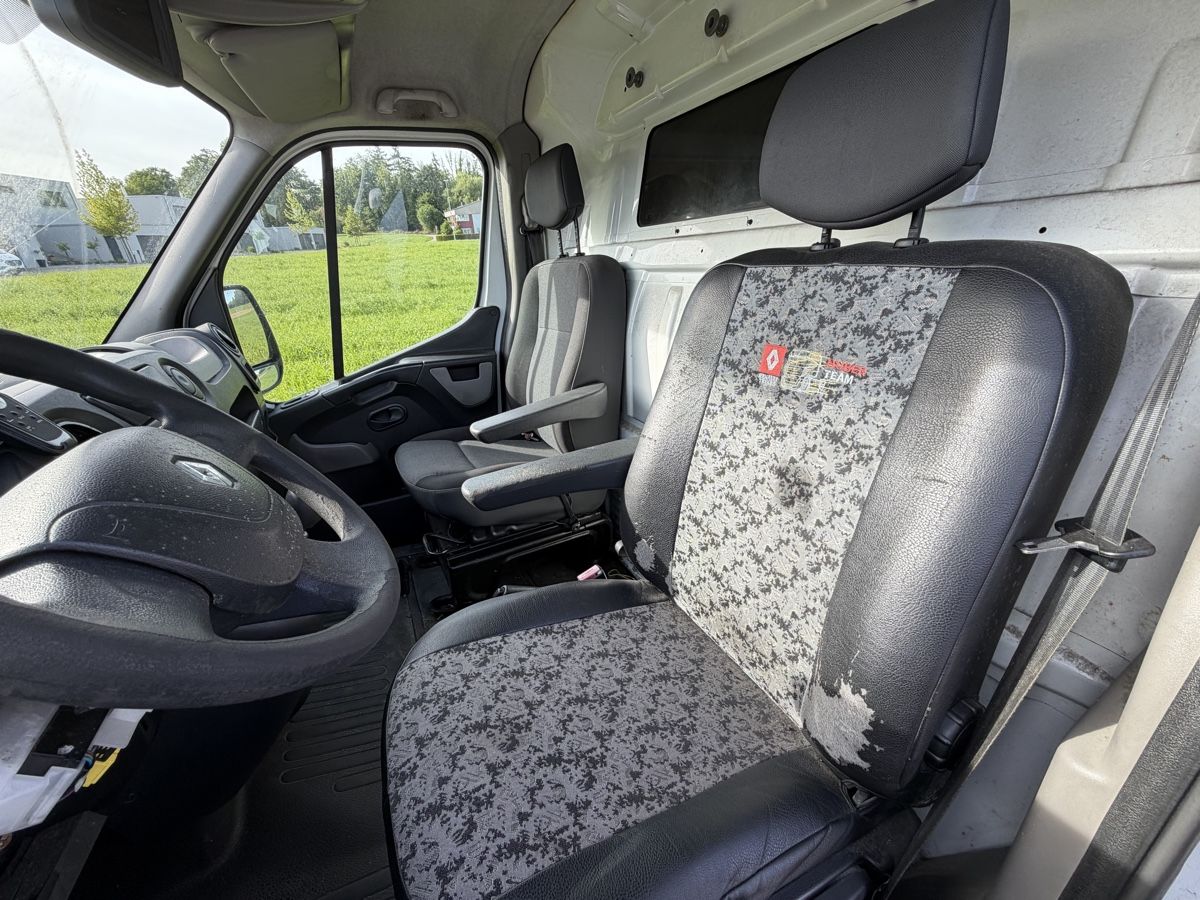 Renault Veicoli commerciali: Renault Master T35 2.3 Diesel L3 H2 – Usato da Amriswil venduto da Autocent 8