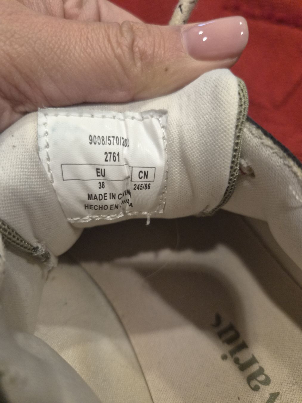 Stradivarius Damenschuhe: Stradivarius Sneaker 38 – Gebraucht aus Thun von inuyasha93 2