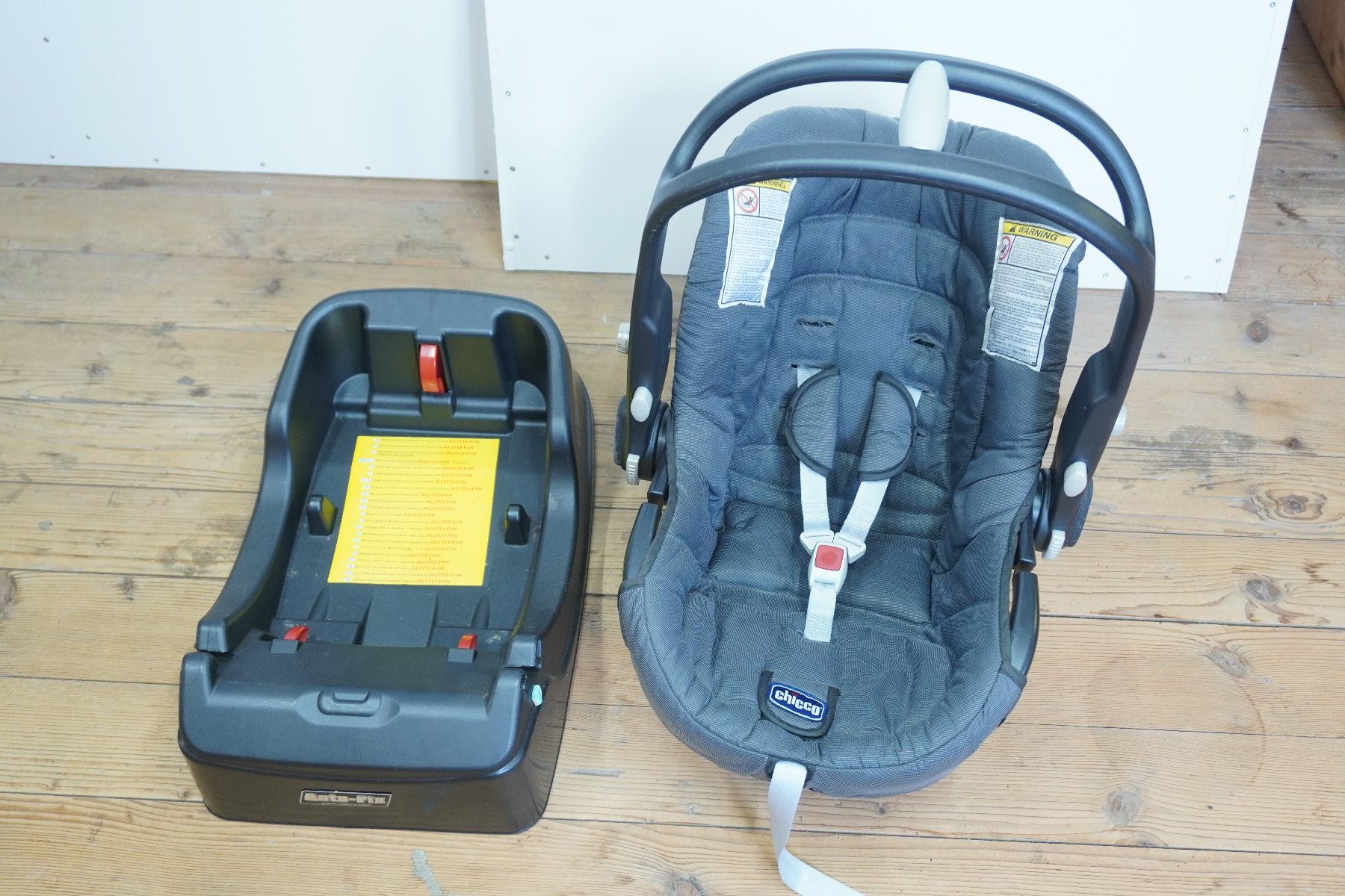 Chicco Auto-Kindersitze: Babyschale Chicco 0-13Kg – Gebraucht aus Thunstetten von blob87 4