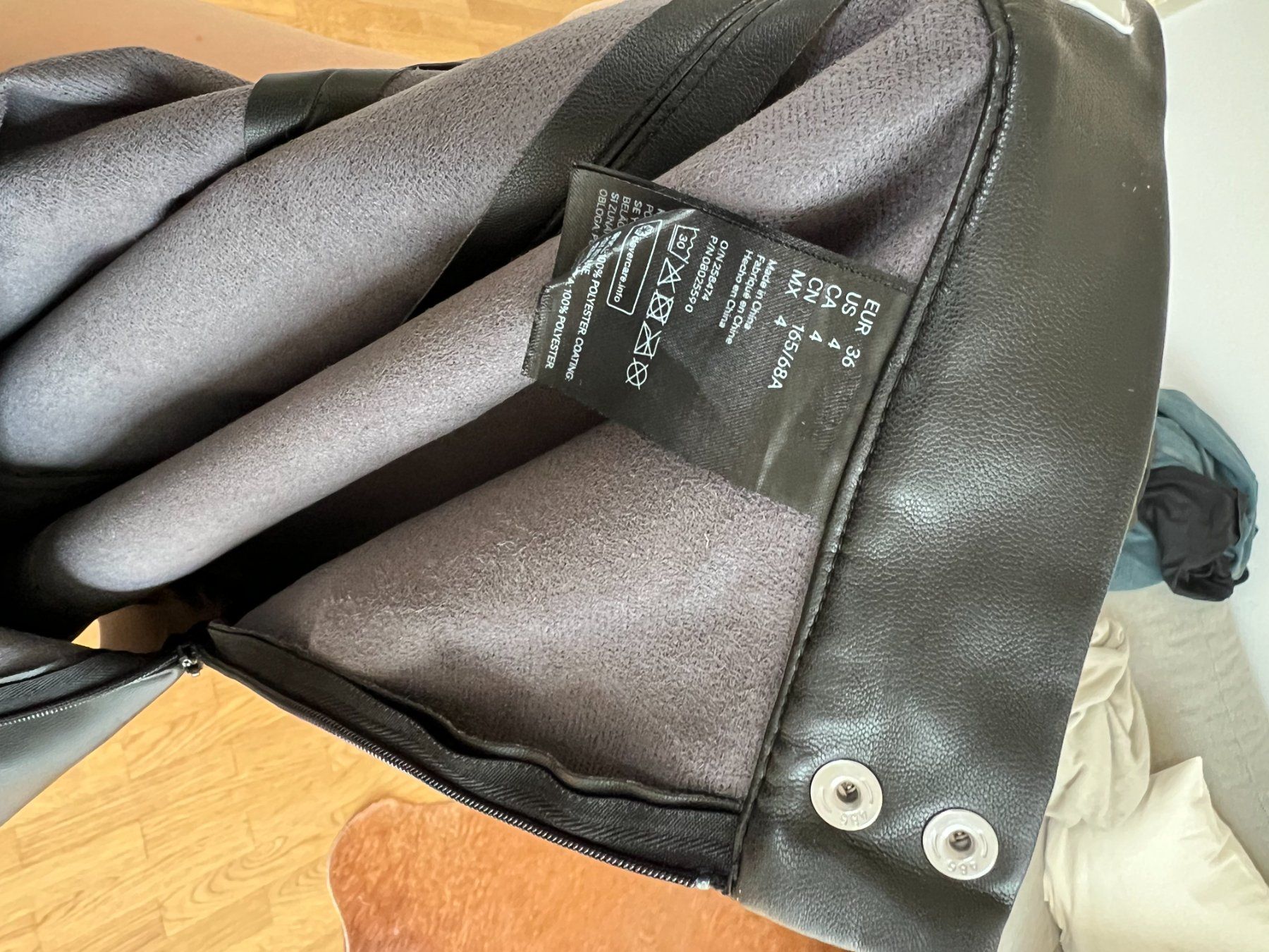 H&M Gonne: Jupe midi similicuir H&M – Usato da Zürich venduto da mps_9cp7 3