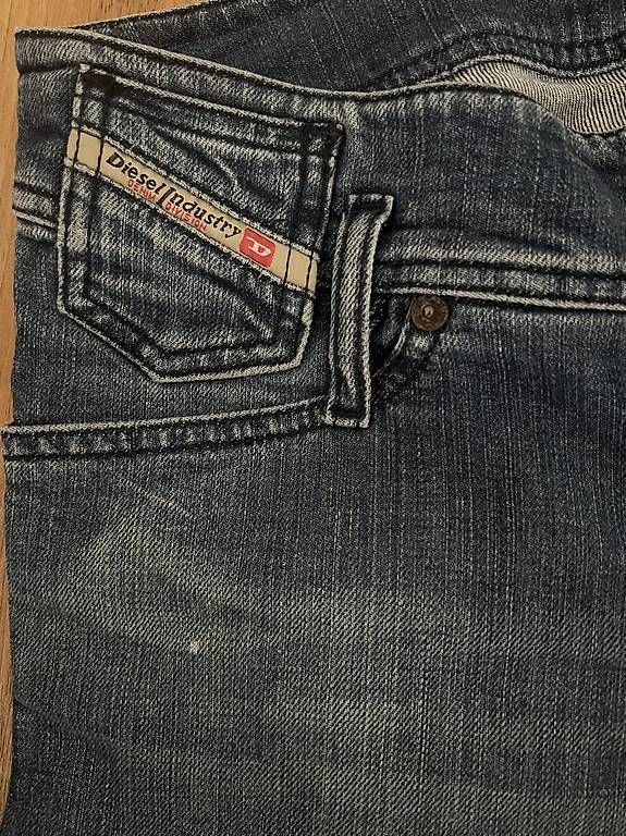 Jeans: Diesel Matic Stretch-Jeans W25 L32 – Usato da Zürich venduto da aknavi 3