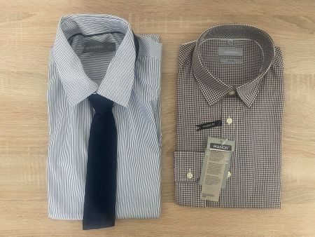 2 chemises neuves homme taille S  (37/38)