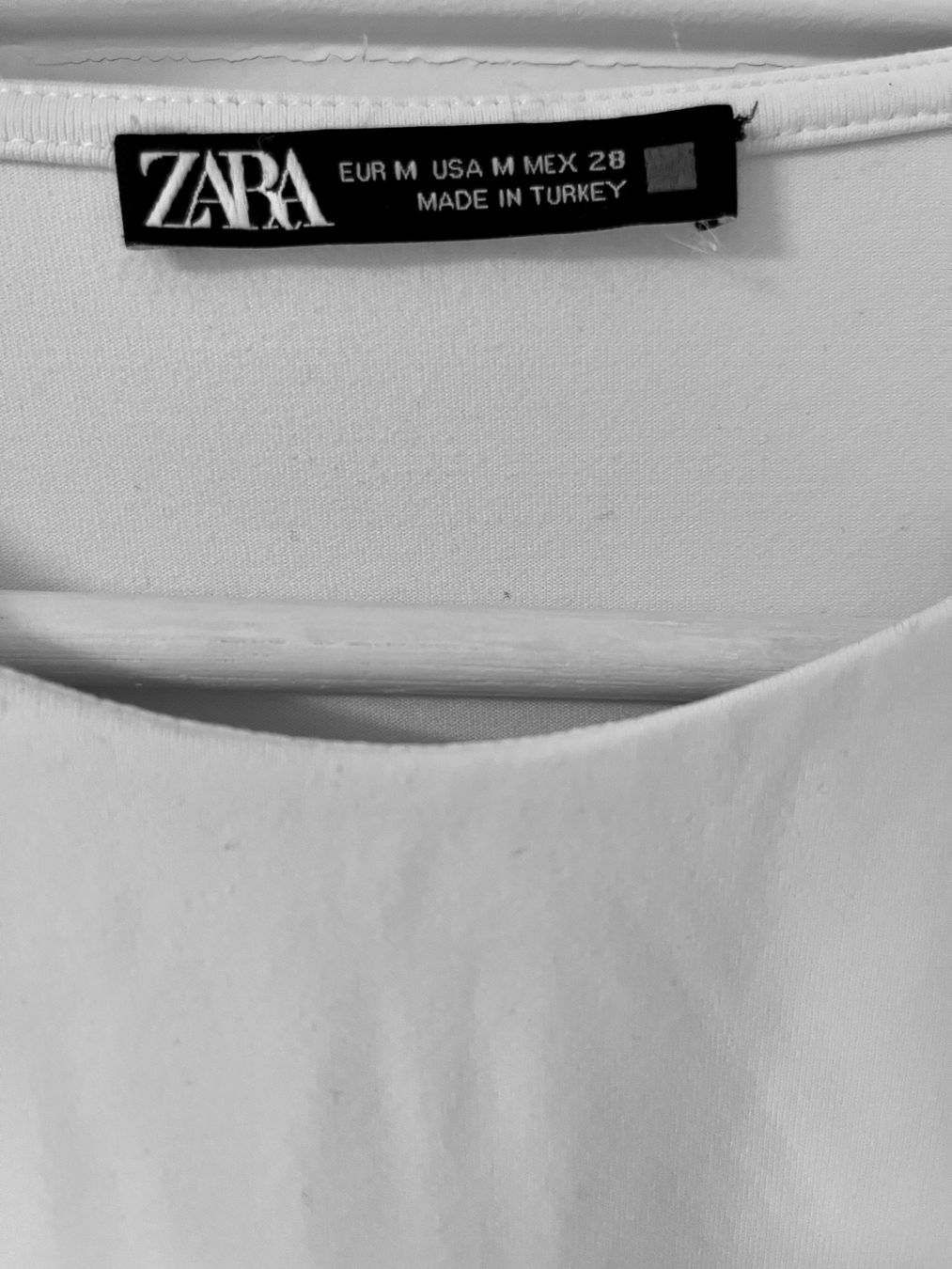 Tops: Schöner Body in weiss – Gebraucht aus Zürich von sim_j8hh 1