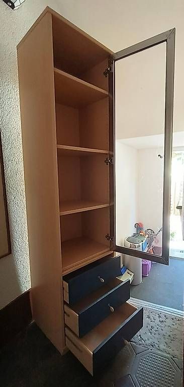 Vitrinen: GRATIS hübsche Vitrine abzugeben ... – Gebraucht aus Bern von Fair.Kauf