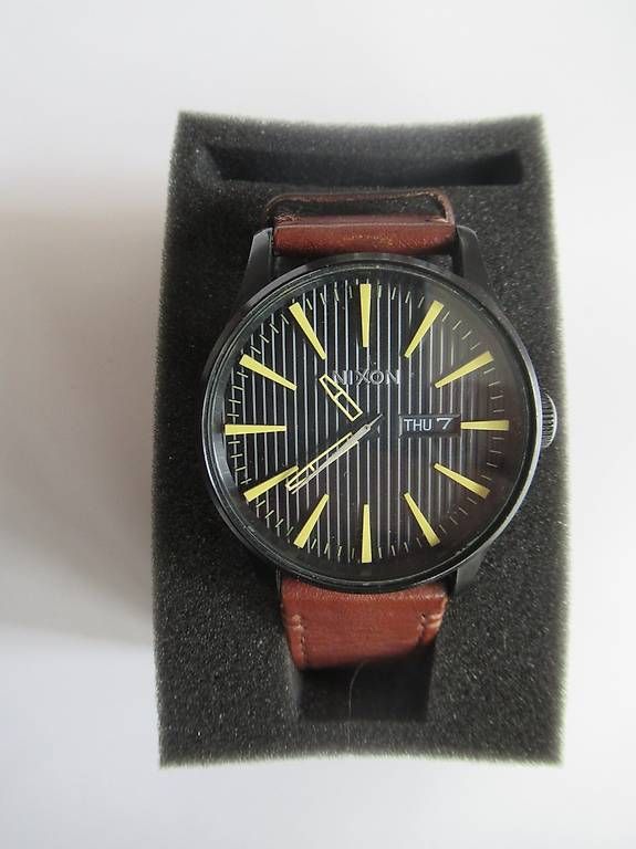 Orologi: Montre NIXON – Usato da La Sarraz venduto da jaccardmar