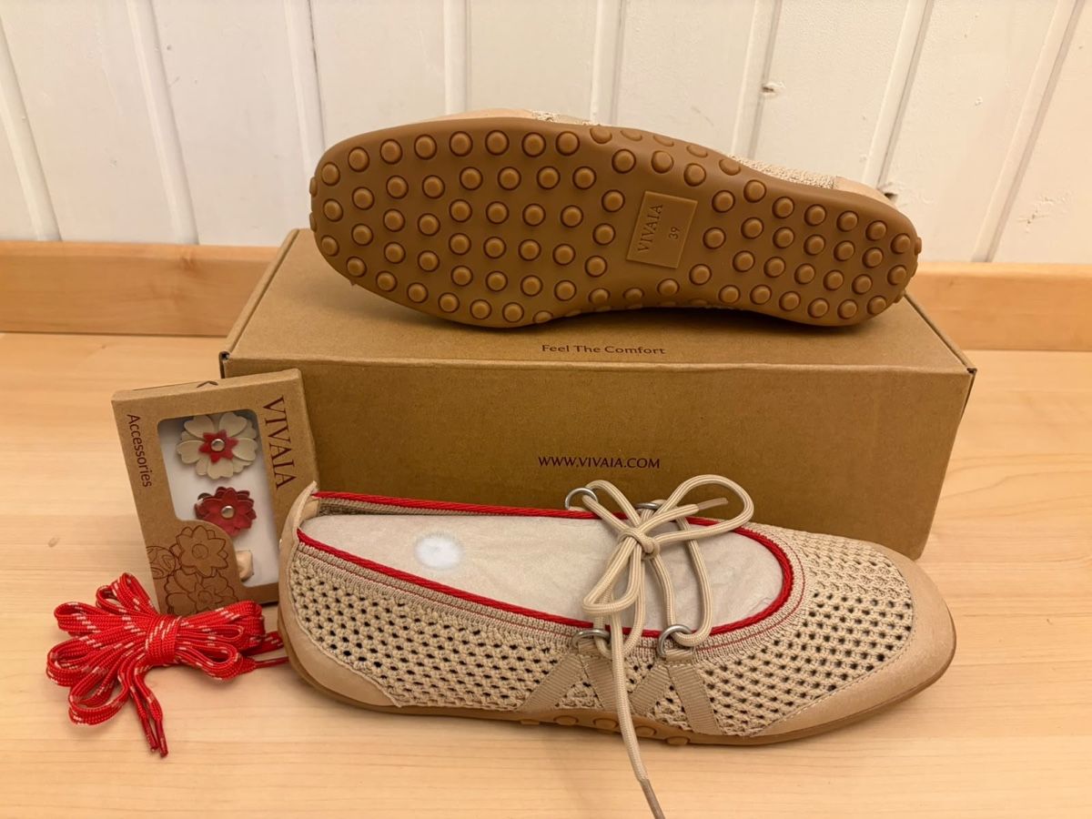 Damenschuhe: Hybrid-Mesh Mary Janes mit eckiger Spitze – Neu und originalverpackt aus Schänis von 11nils 2