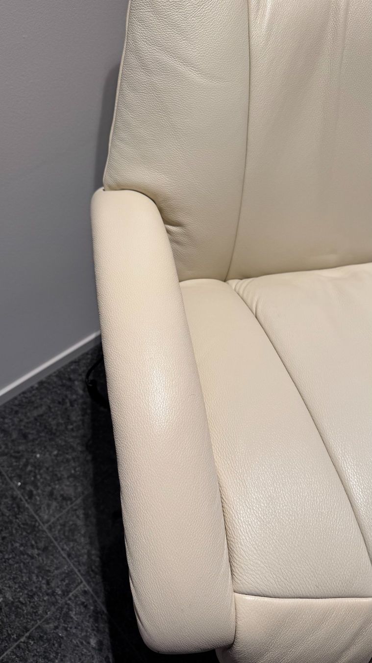 Strässle Poltrone: Strässle Relaxsessel Arthur mit Massagefunktion – Usato da Uetliburg SG venduto da Dani_72 6