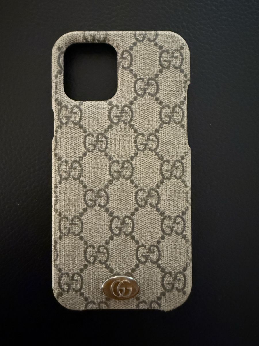 Gucci Cover & Protezioni schermo: Gucci iPhone Hülle iPhone 12 Pro Max – Usato da Au ZH venduto da Shalima1985
