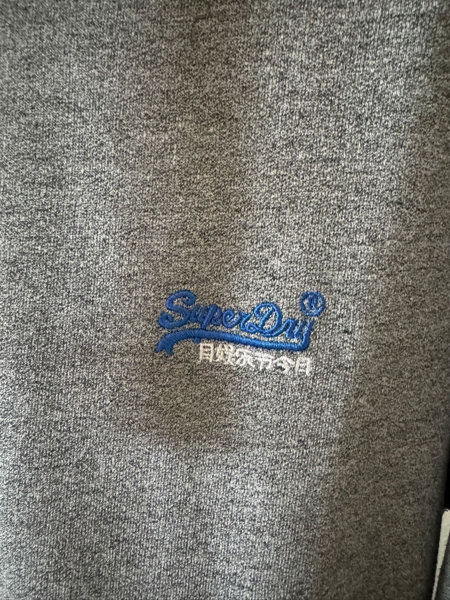 Superdry Maglioni & Felpe: Sweat à capuche Superdry Orange Label gris – Usato da Bulle venduto da pal_l6n7 1