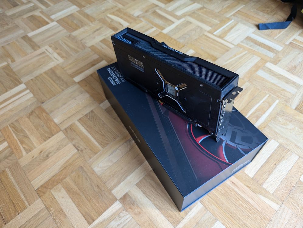 AMD Radeon RX 6950 XT (Neu (gemäss Beschreibung)) in Neuchâtel für CHF ...