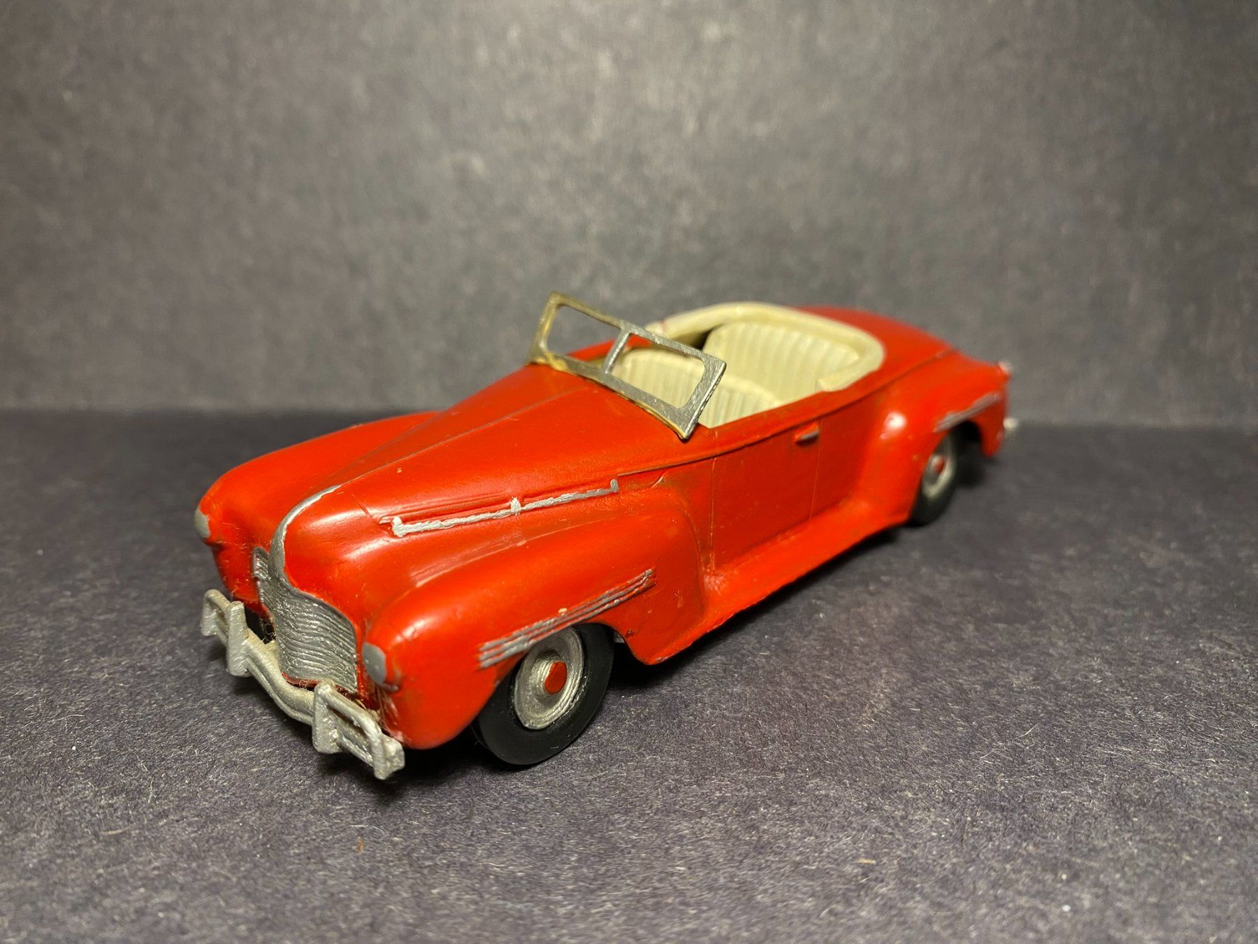 Dodge Modellini d'auto: Dodge Convertible 1940 - 1:43 – Usato da Spiez venduto da Maerggi 1