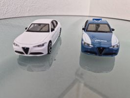 Alfa Romeo Giulia 1:43. Burago Porto 3.90