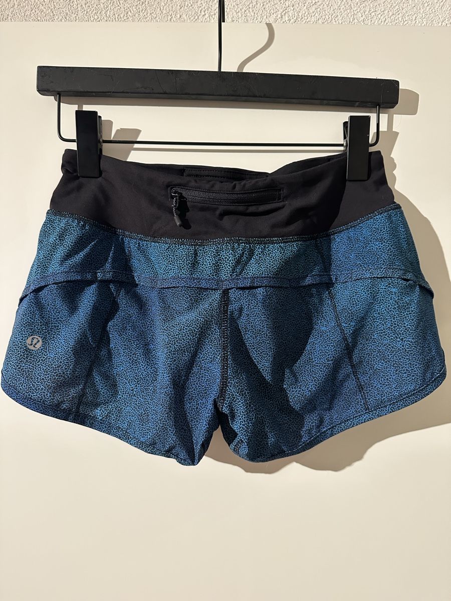 Lululemon Pantaloni: lululemon running short size 2/EU34 – Usato da bözberg venduto da amy_7wz8 1