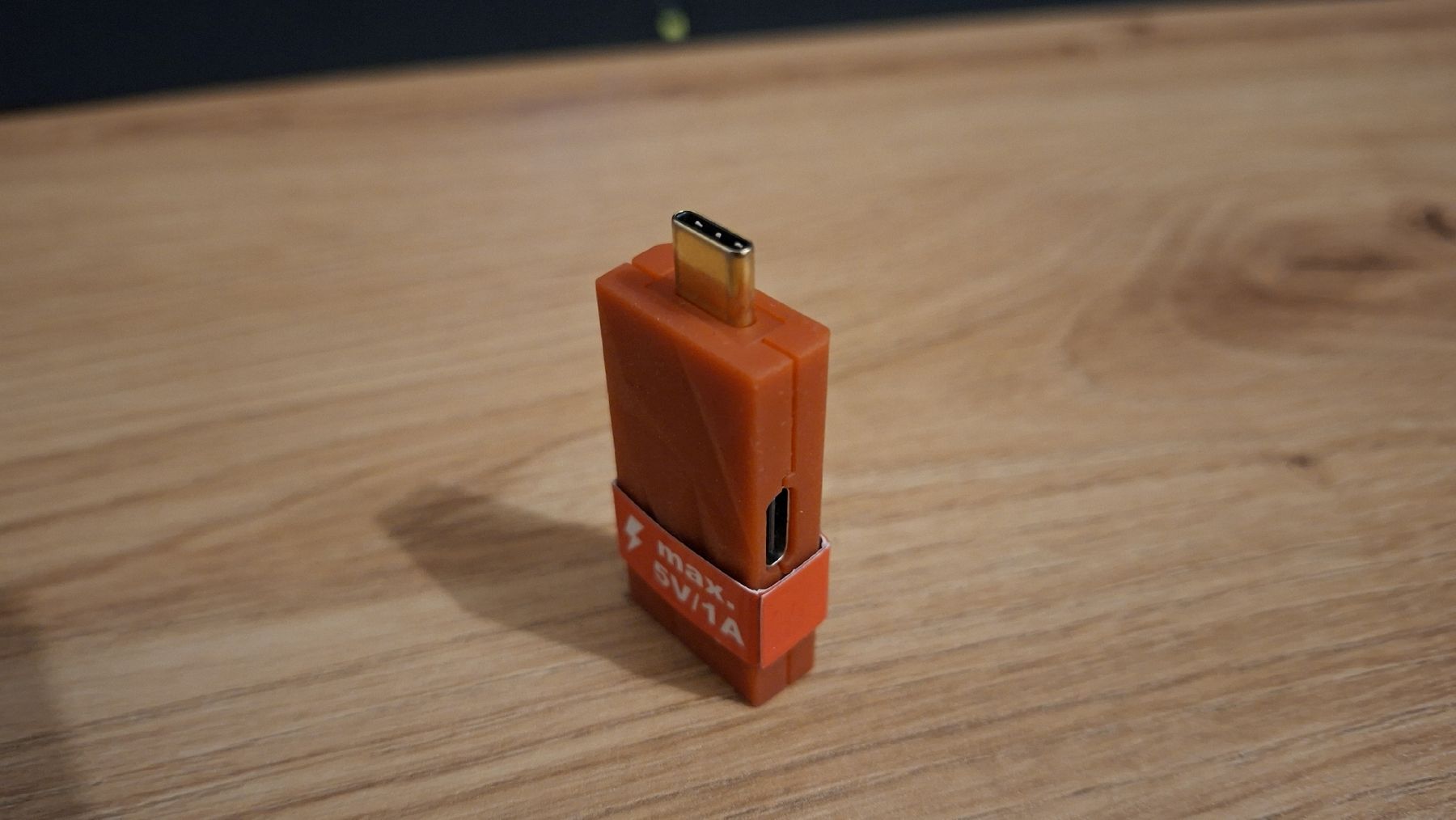 Unità & Adattatore: USB-C Ground Loop Isolator – Usato da Goldau venduto da Sarantantan