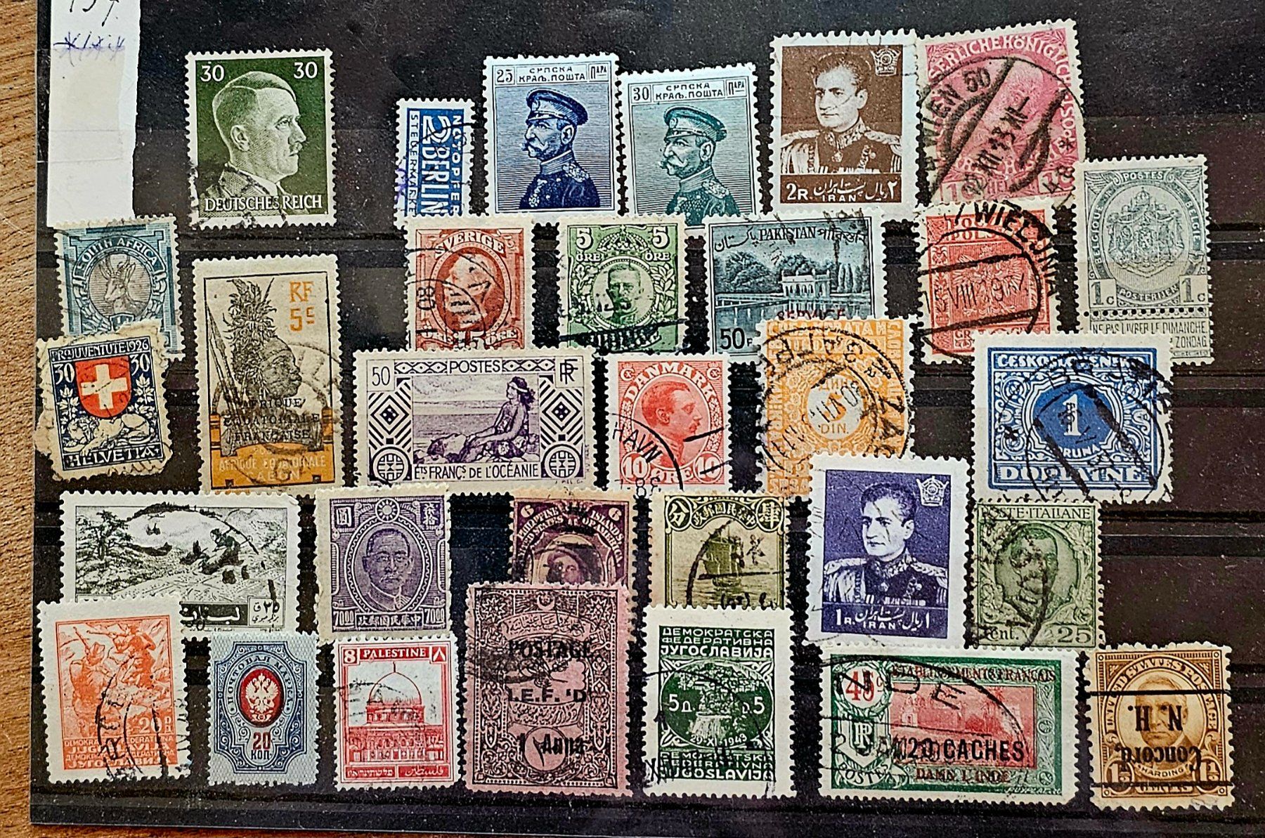 Alle Briefmarken: Welt - alte Briefmarken- sehen ! – Gebraucht aus Les Valettes von Nuba1