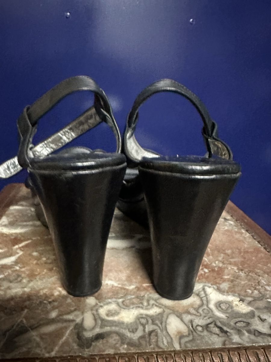 Damenschuhe: Sandales haut de forme FreeLance,Paris taille 38. – Gebraucht aus Genève von Tom6 3