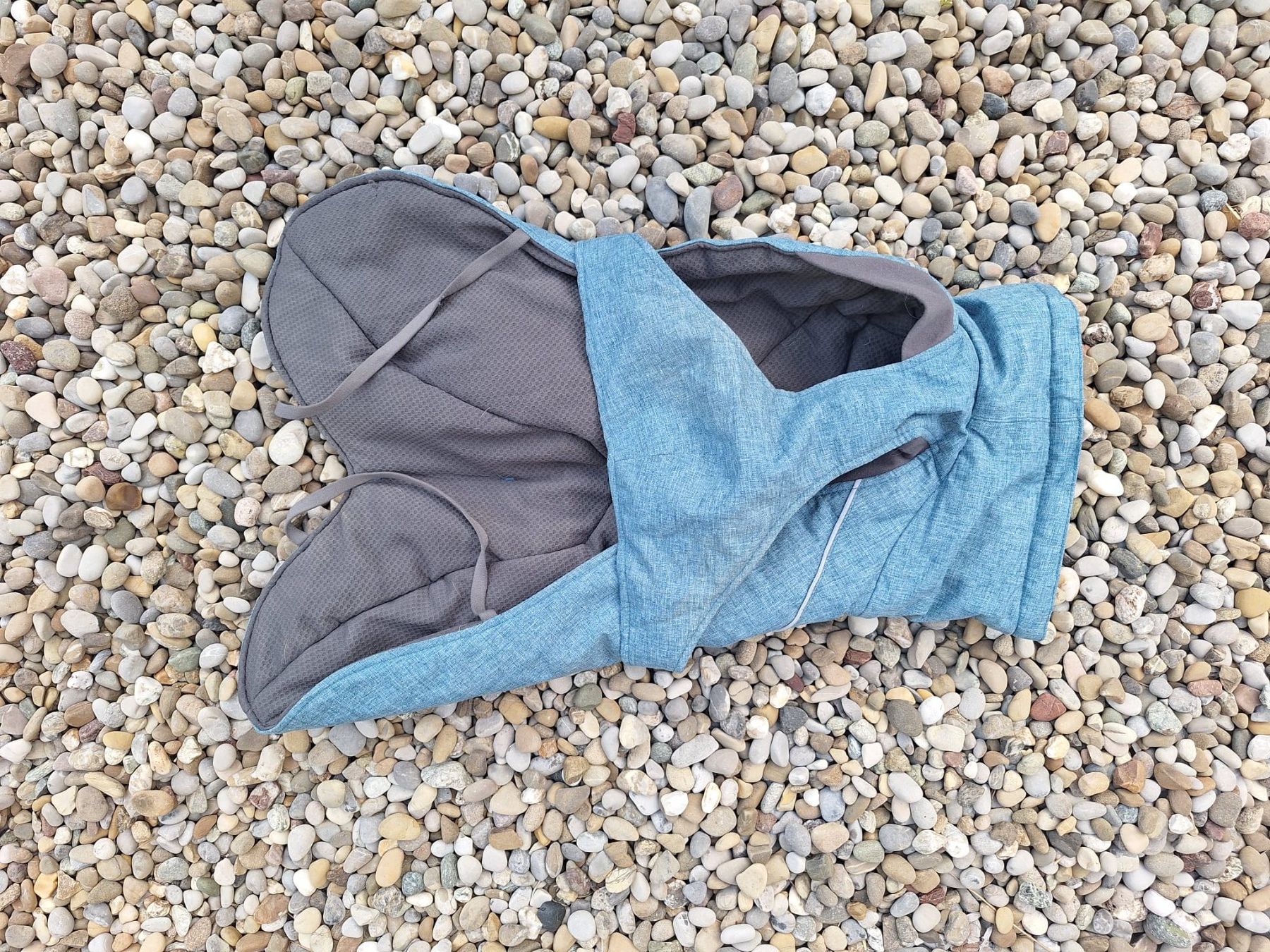 Hurtta Bekleidung: Hundemantel blau 35 cm – Gebraucht aus Forch von merlotpomerol 2